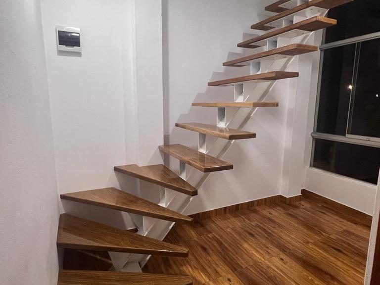 Fabricacion de escalera metalica